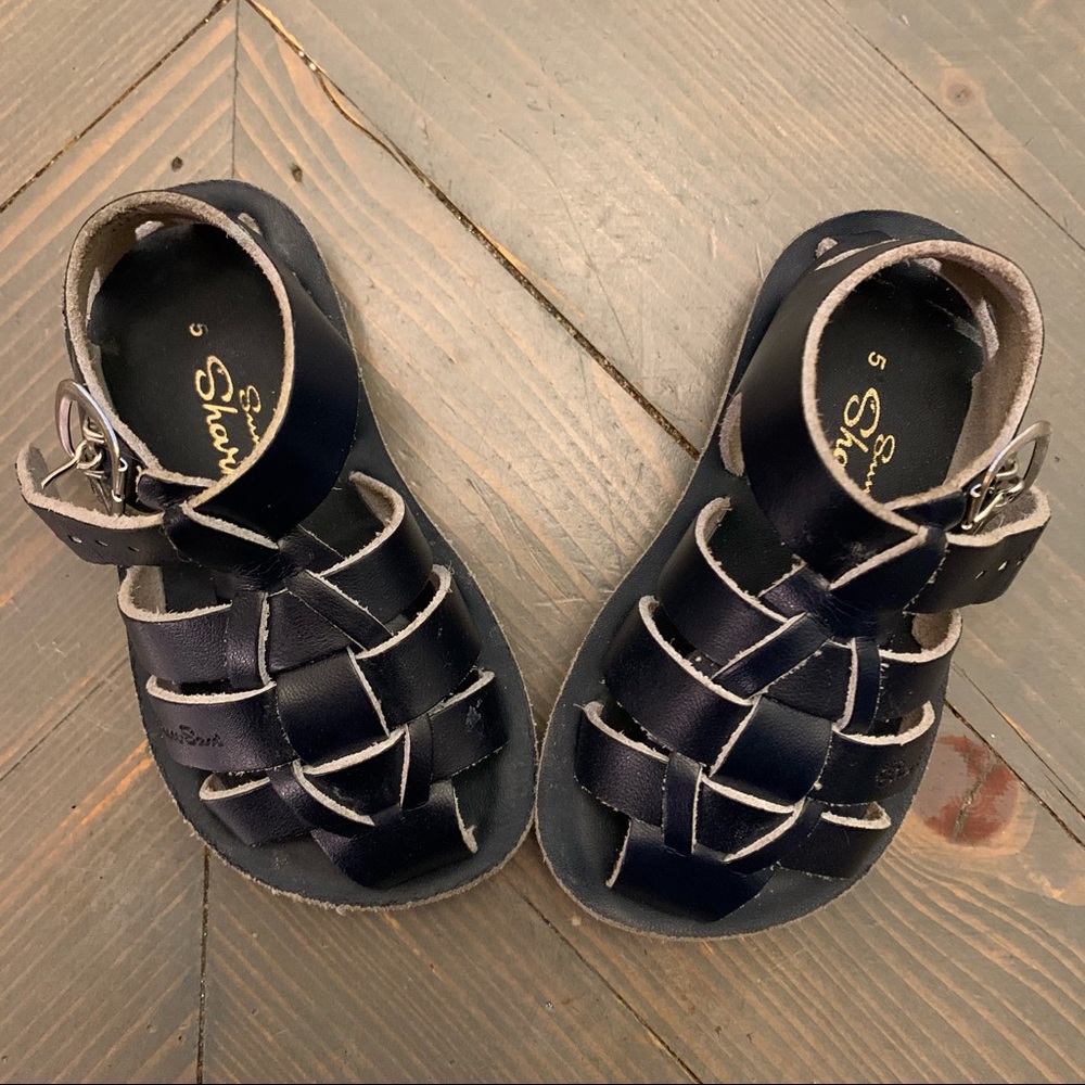 EUC Sun San toddlers size 5 sandals